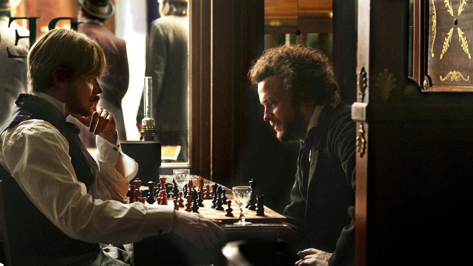 Le jeune Karl Marx scene photo
