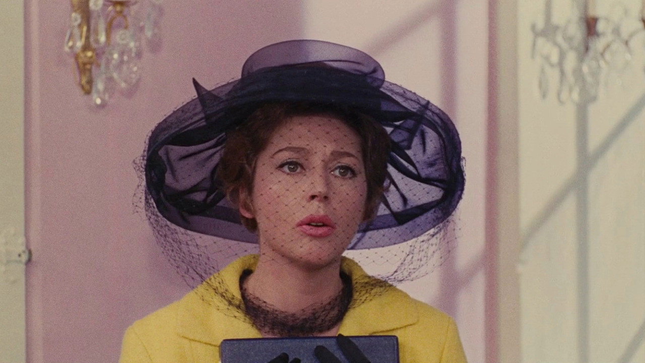 Les parapluies de Cherbourg scene photo