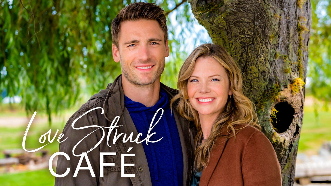 Love Struck Café scene photo