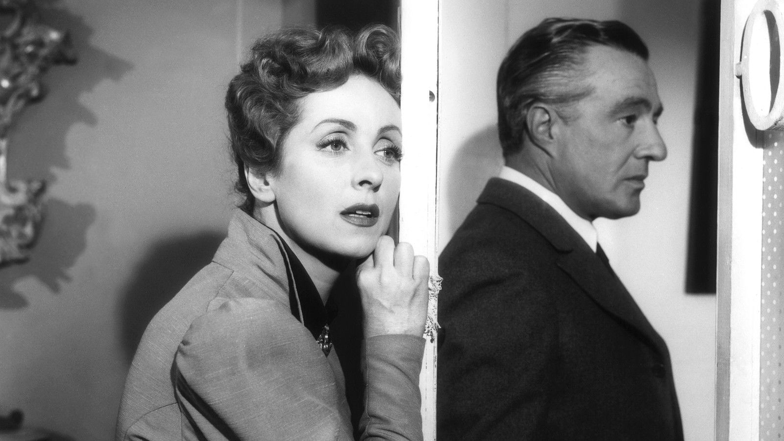 Madame de... scene photo