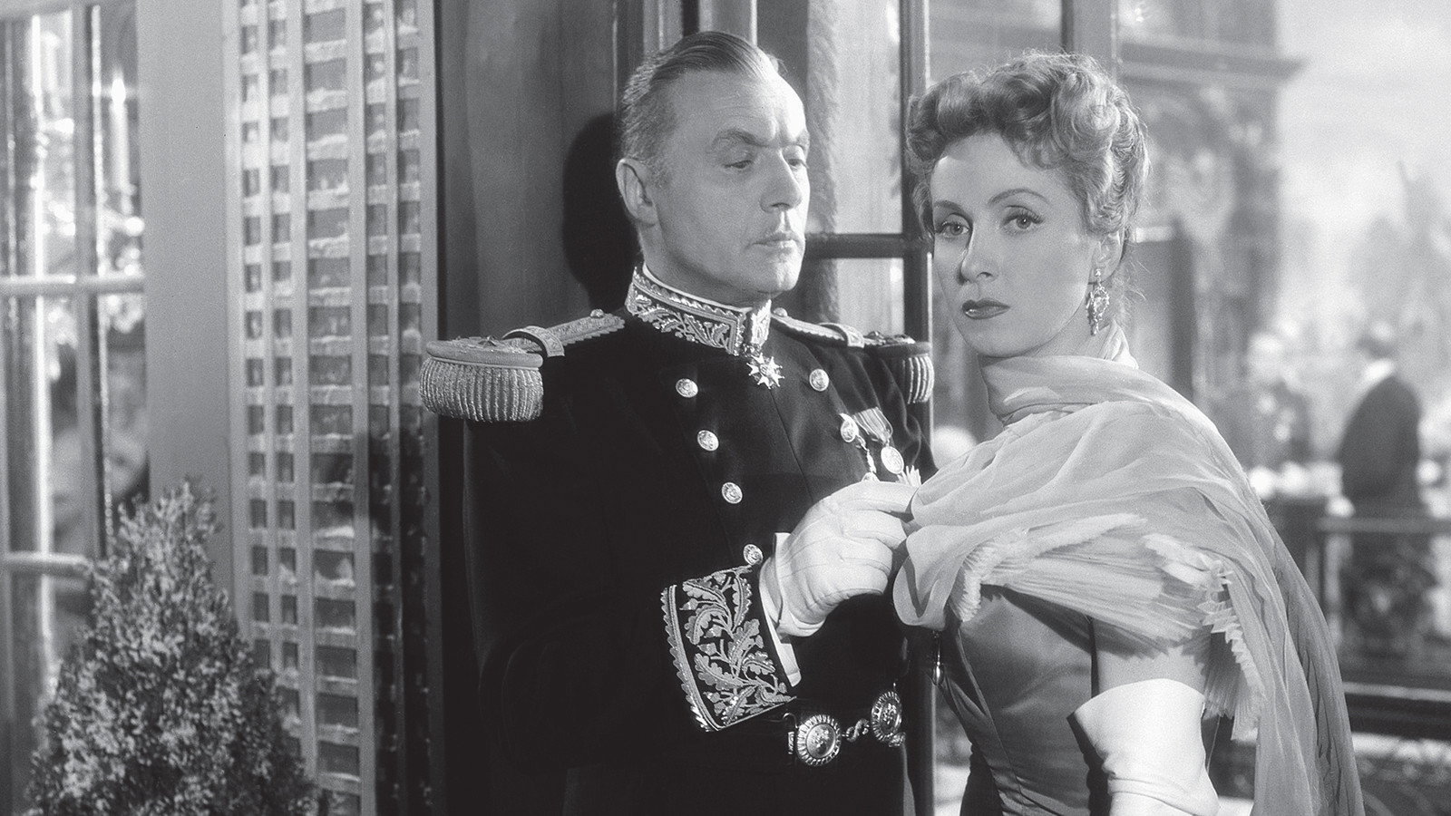 Madame de... scene photo