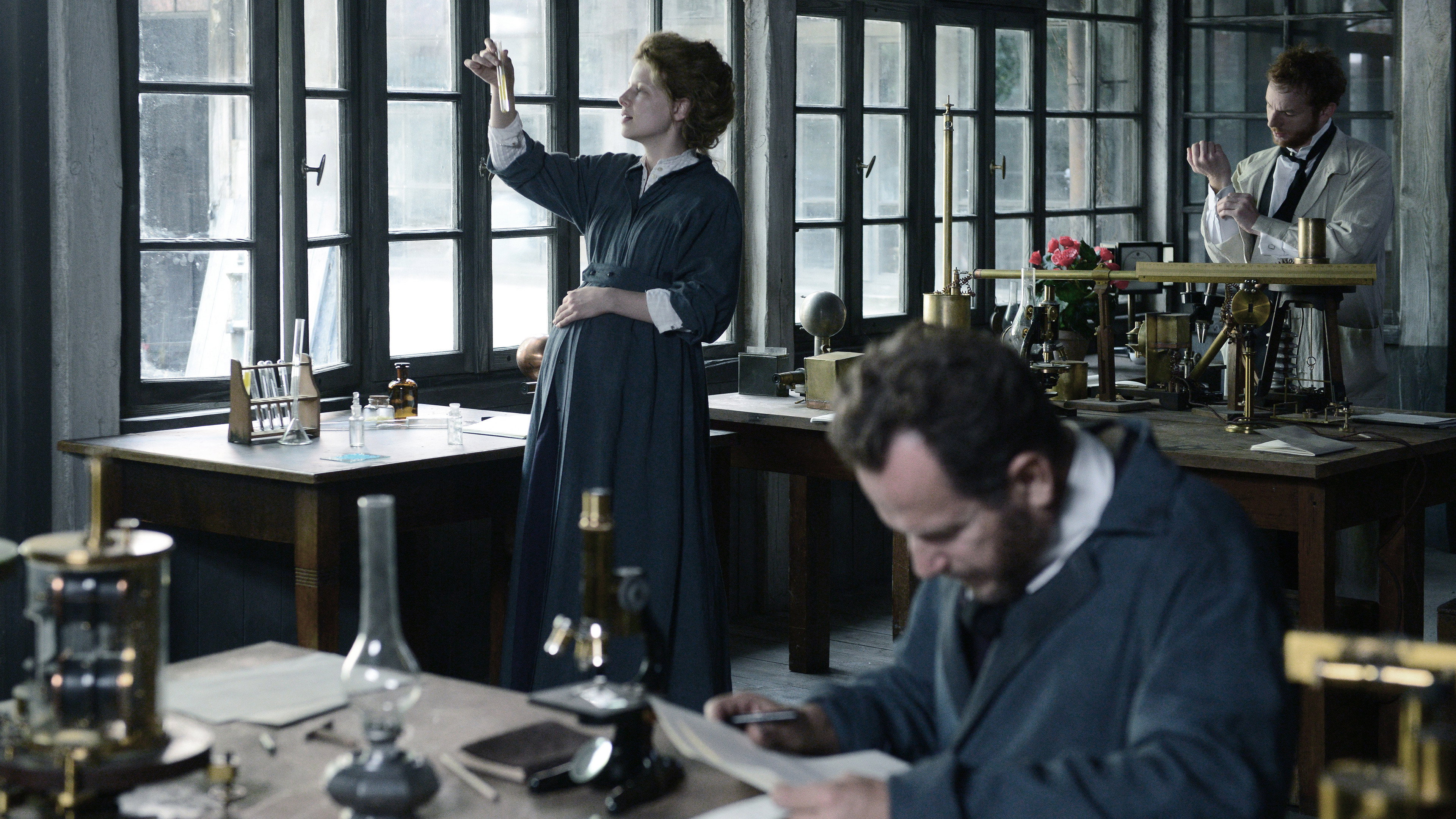 Marie Curie scene photo