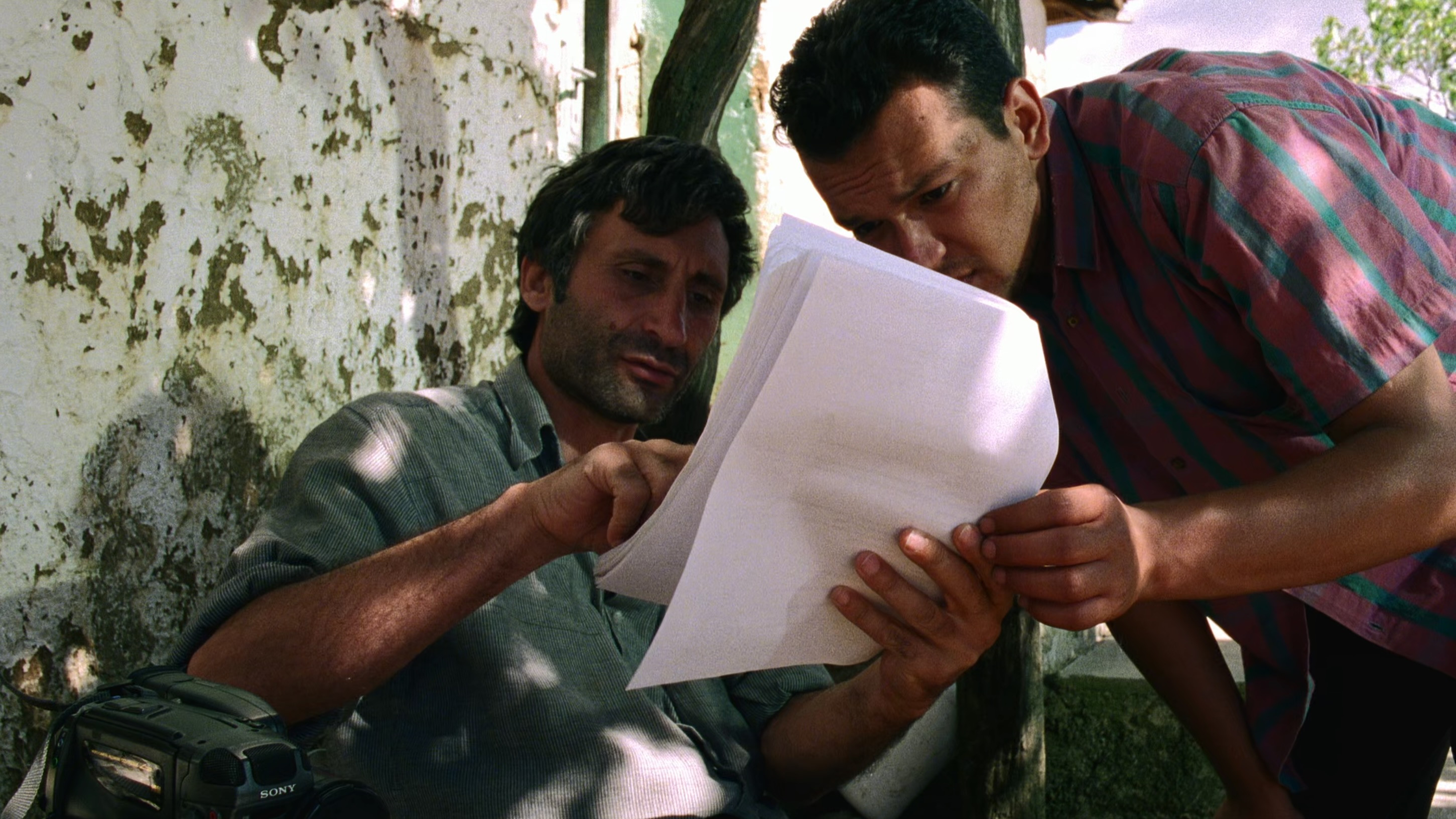 Mayis Sikintisi scene photo