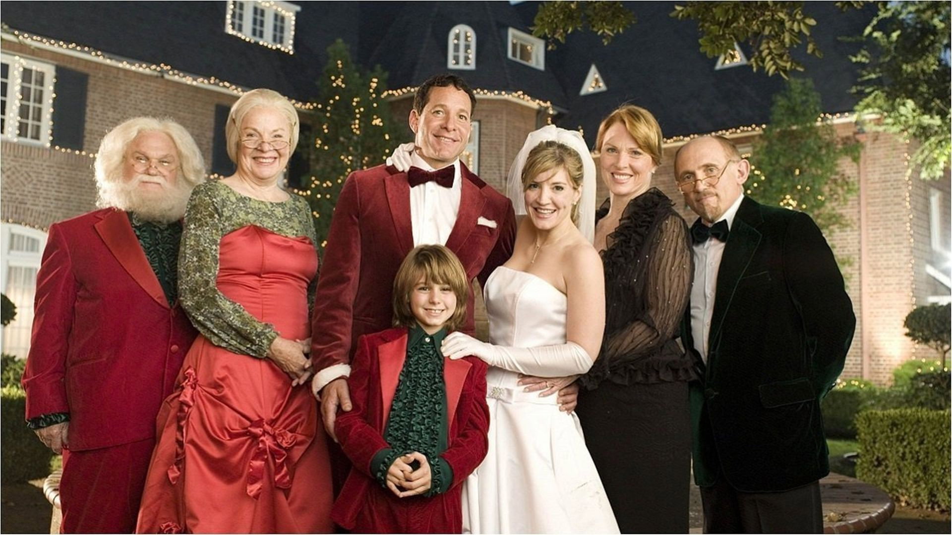 Meet the Santas scene photo