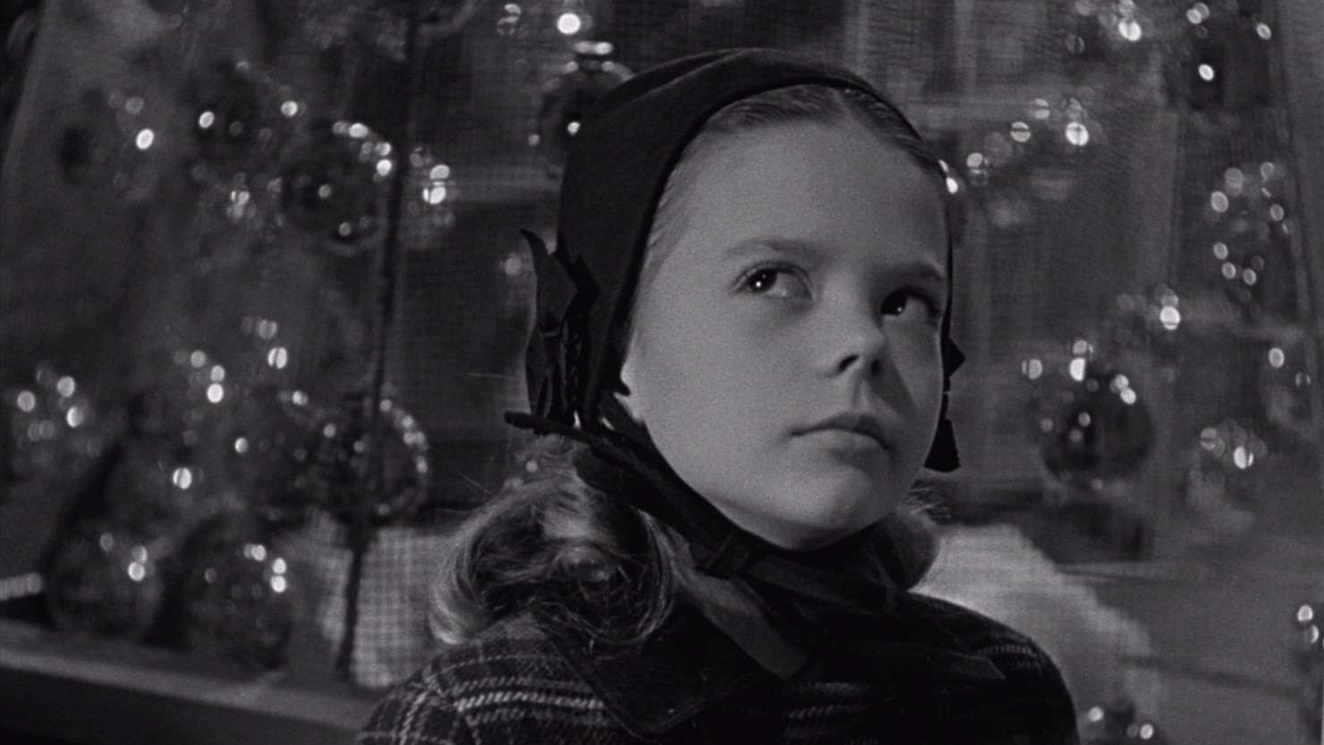Miracle on 34th Street scene photo