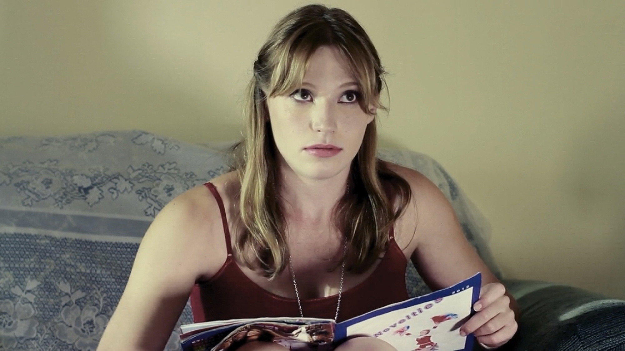 Model Hunger scene photo