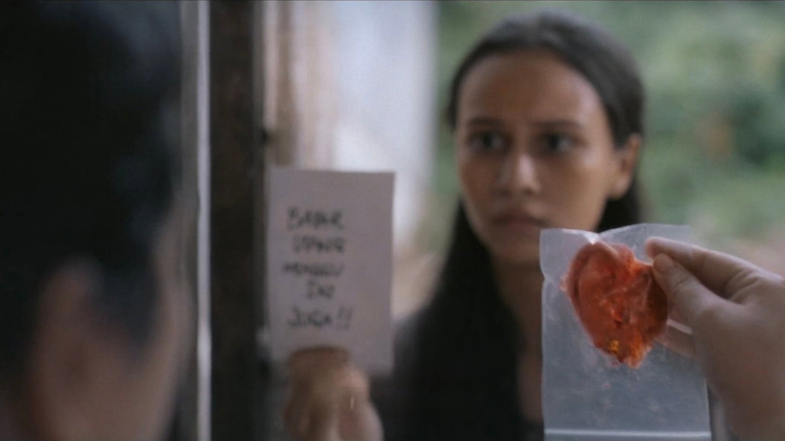 Monster Pabrik Rambut scene photo