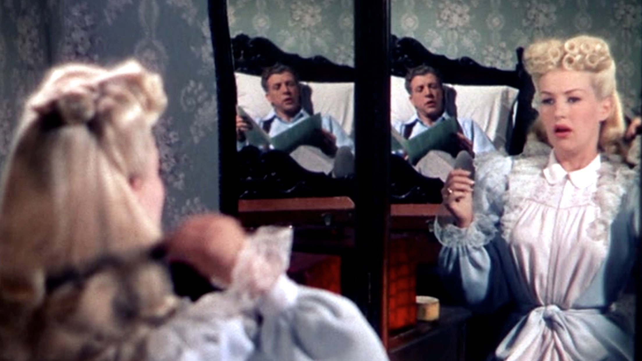 Mother Wore Tights scene photo