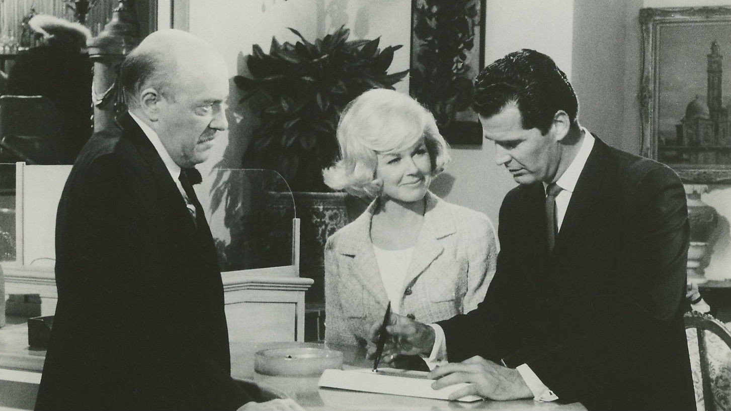 Move Over, Darling scene photo