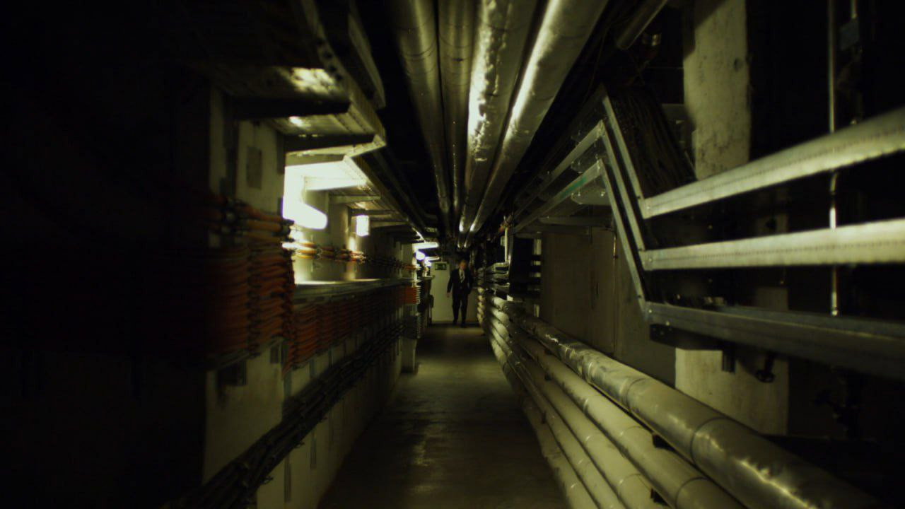 Museum Hours scene photo
