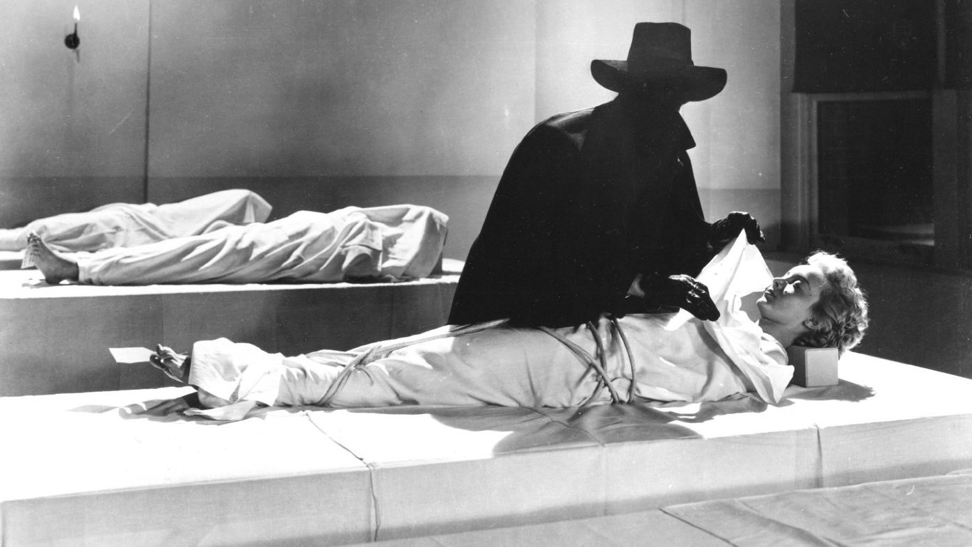 Mystery of the Wax Museum scene photo
