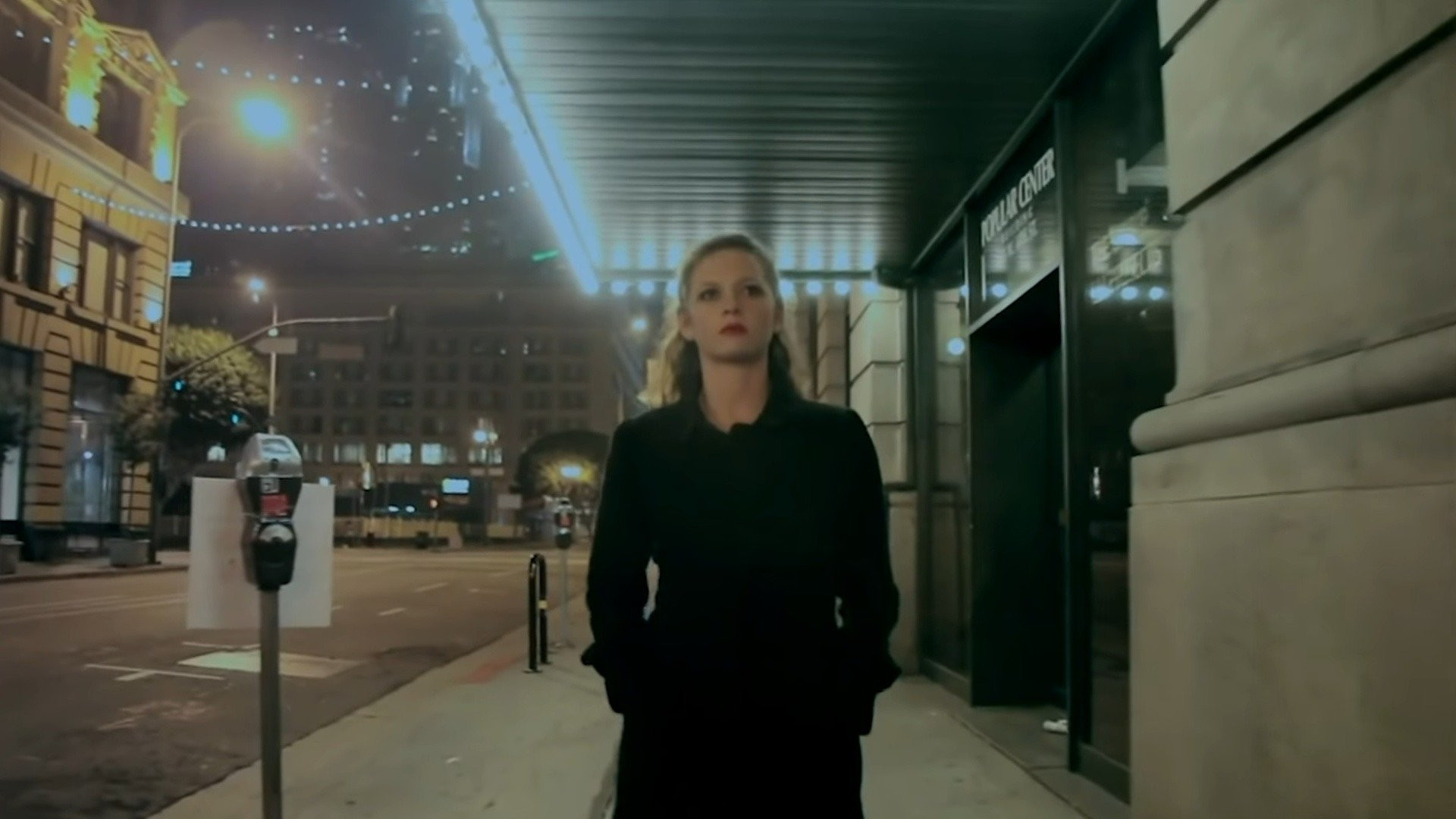 Nightcomer scene photo