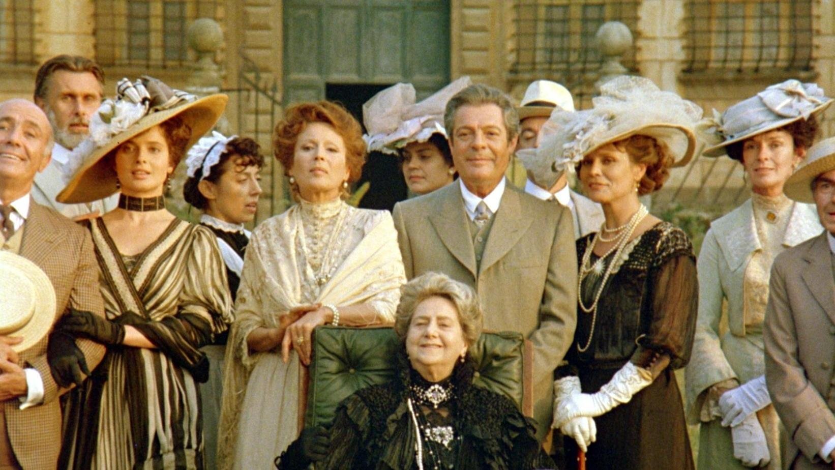 Oci ciornie scene photo