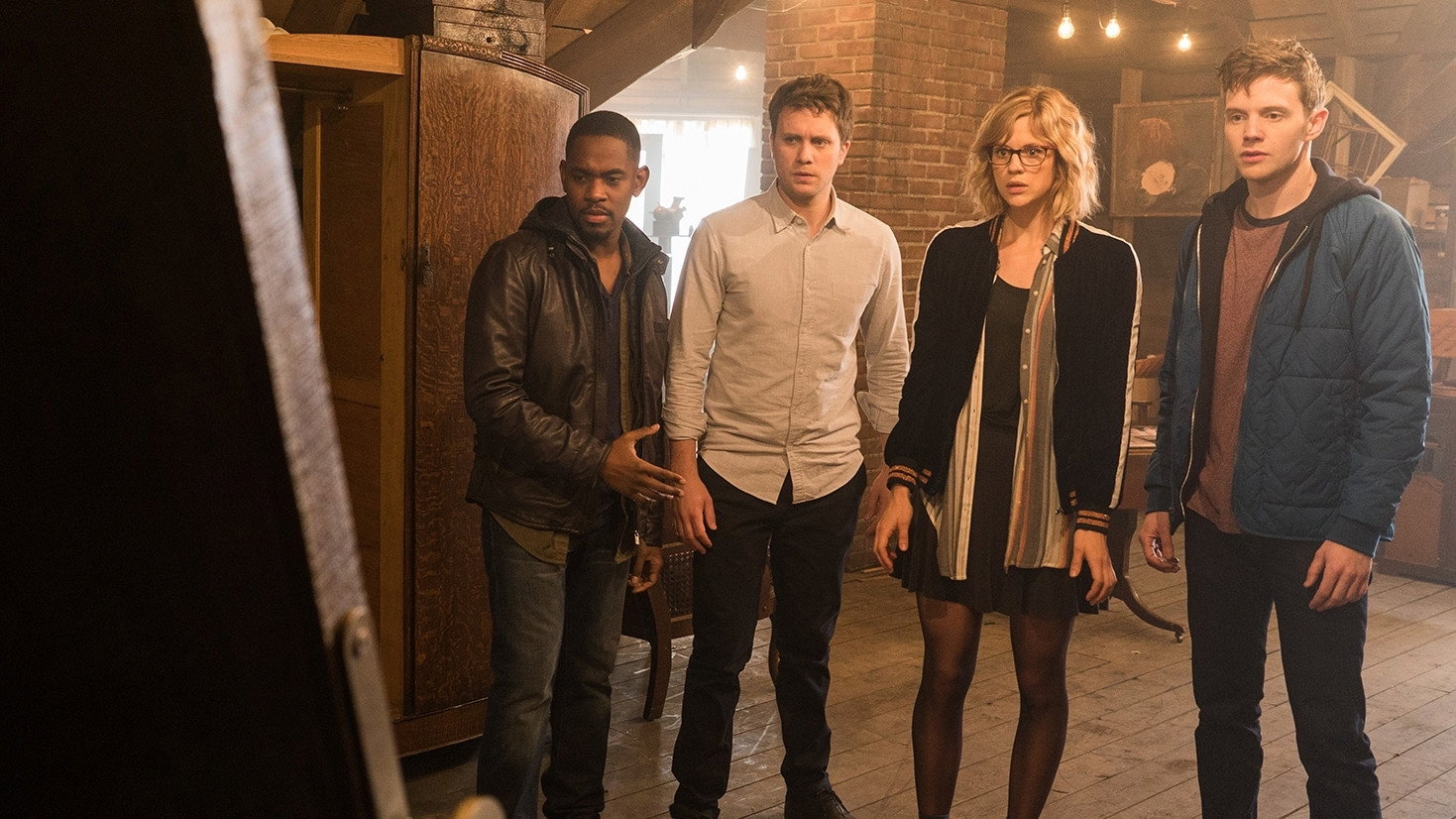 Parallel scene photo