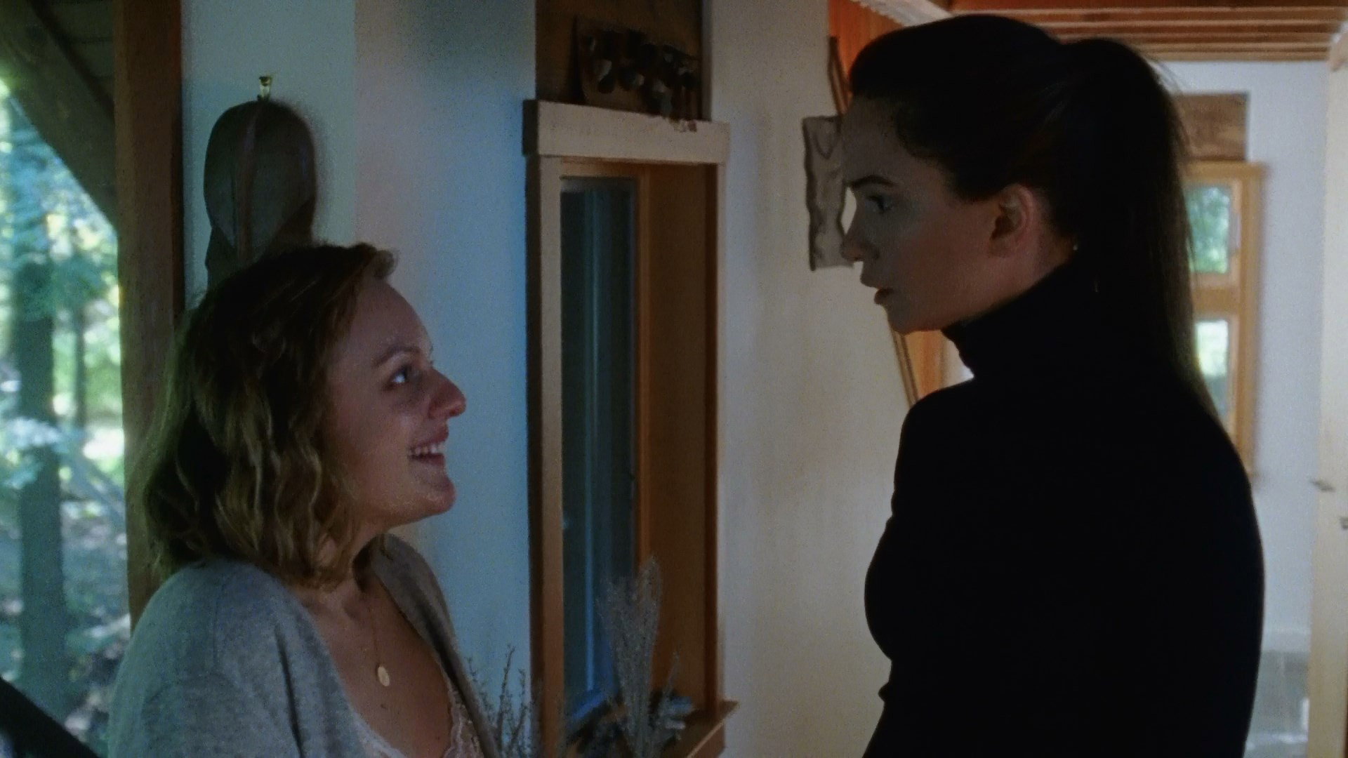 Queen of Earth scene photo