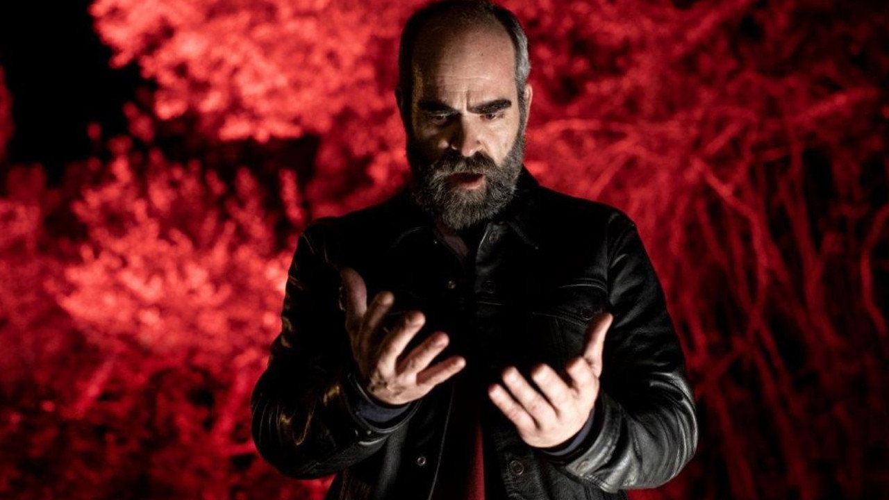 Quien a hierro mata scene photo