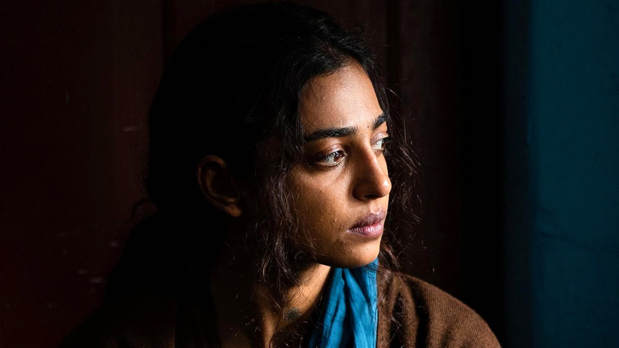 Raat Akeli Hai scene photo