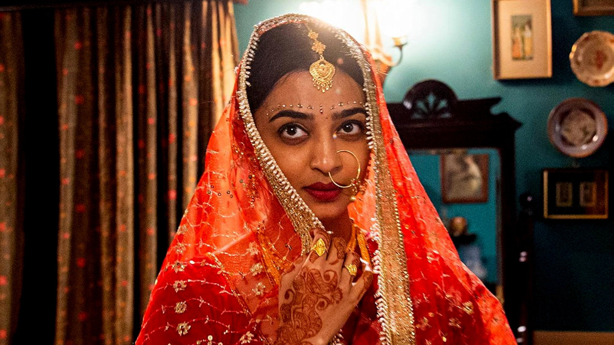 Raat Akeli Hai scene photo