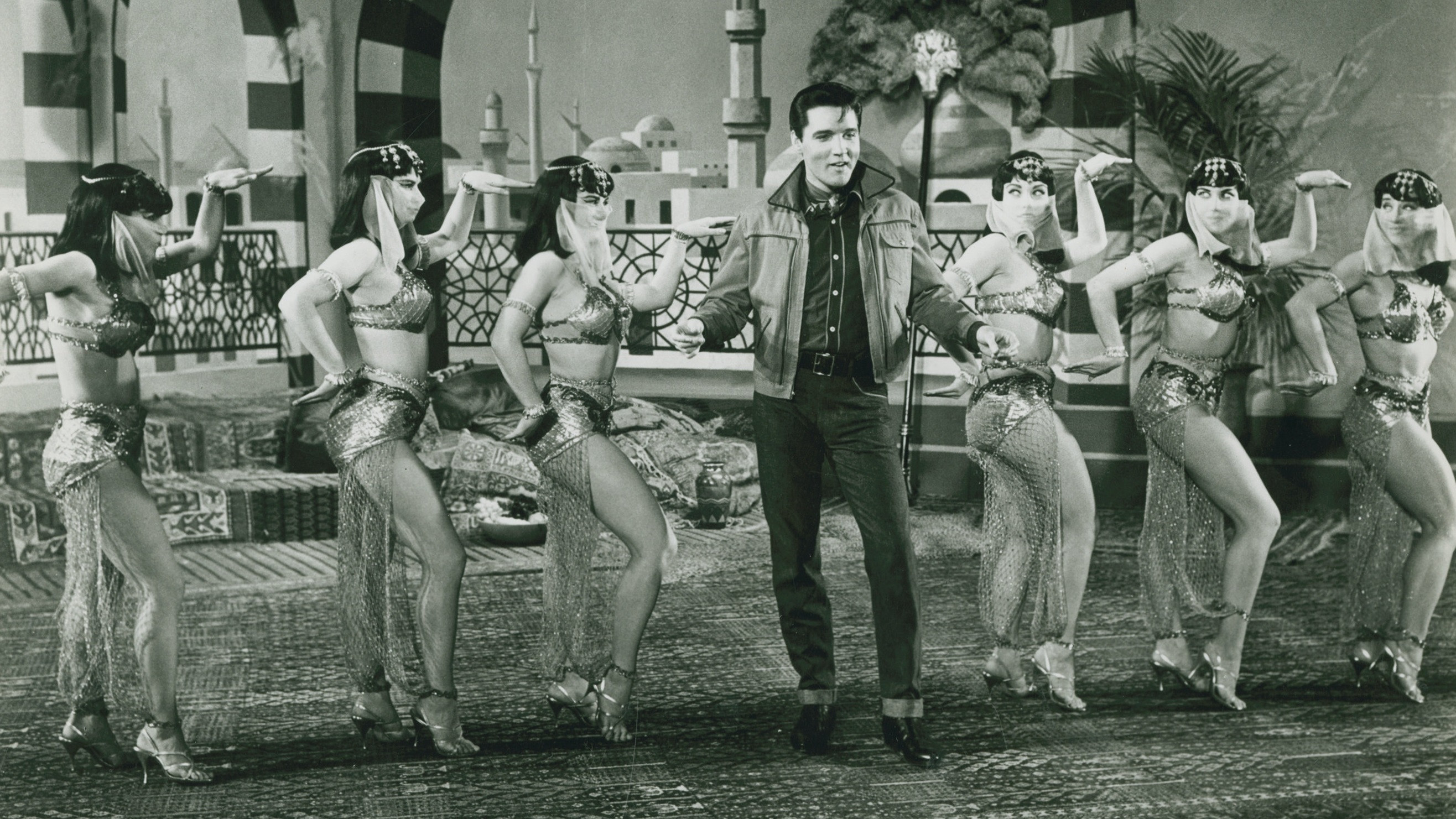 Roustabout scene photo
