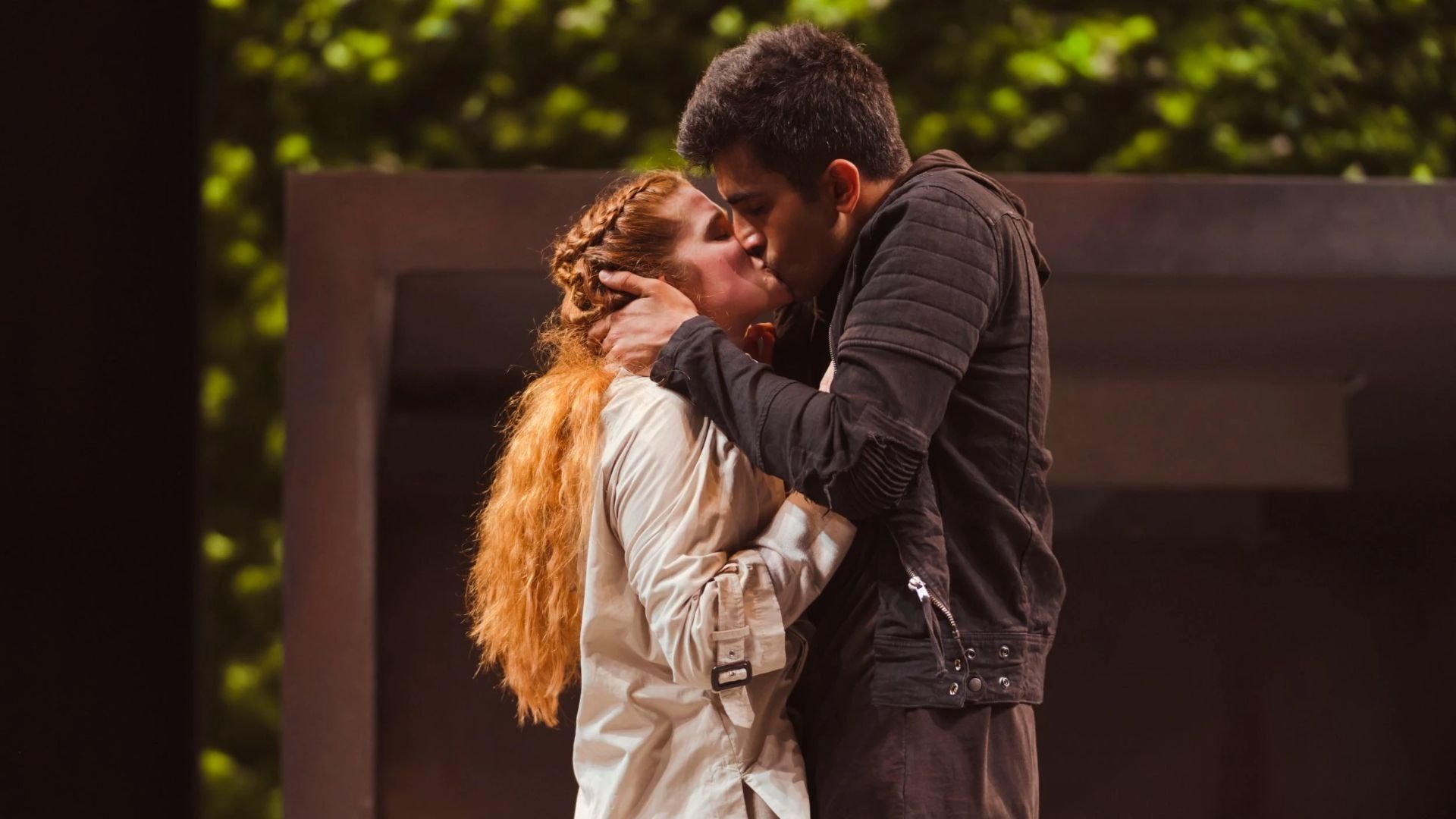 RSC Live: Romeo and Juliet scene photo