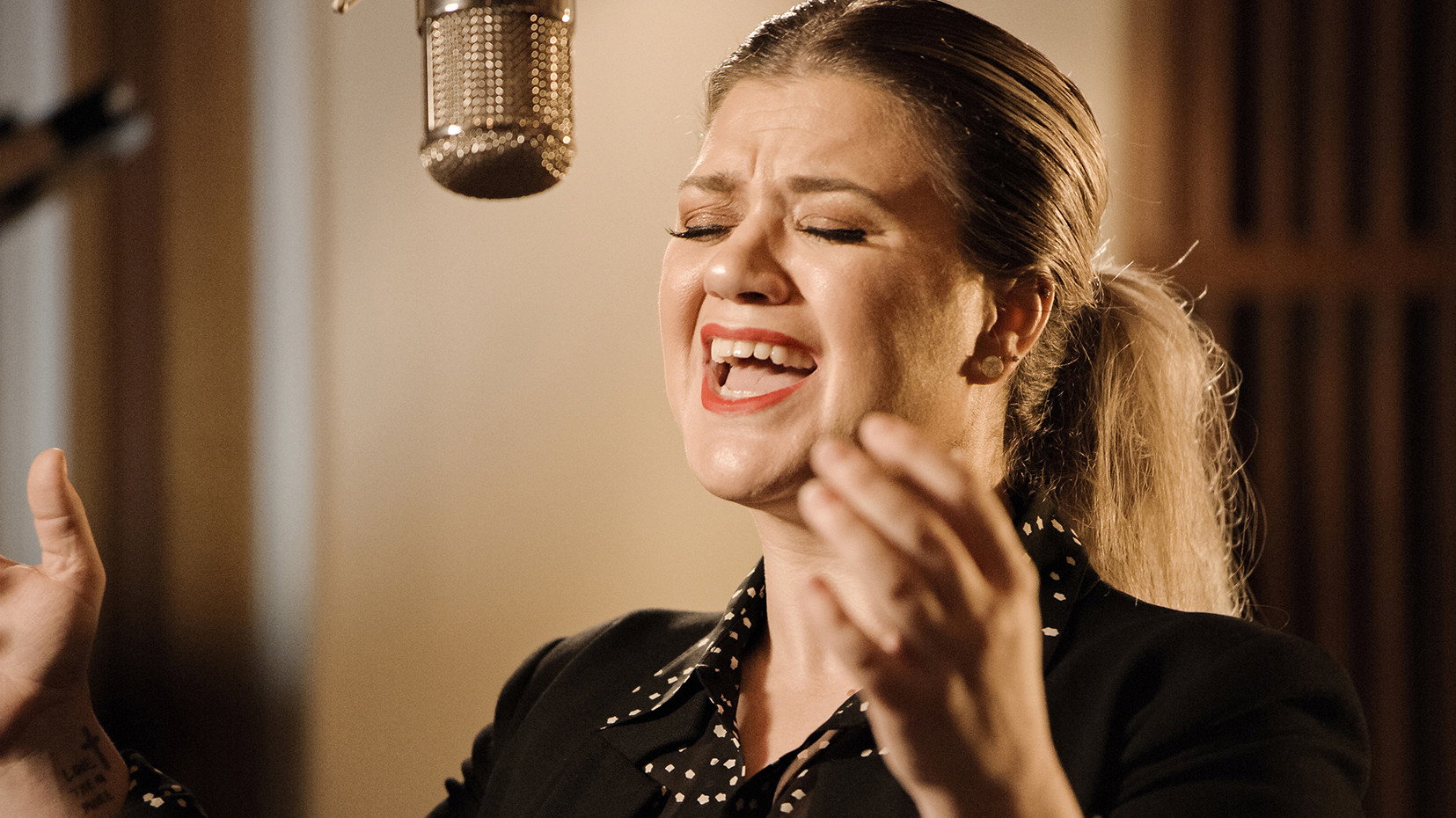 Silent Night: A Song for the World scene photo