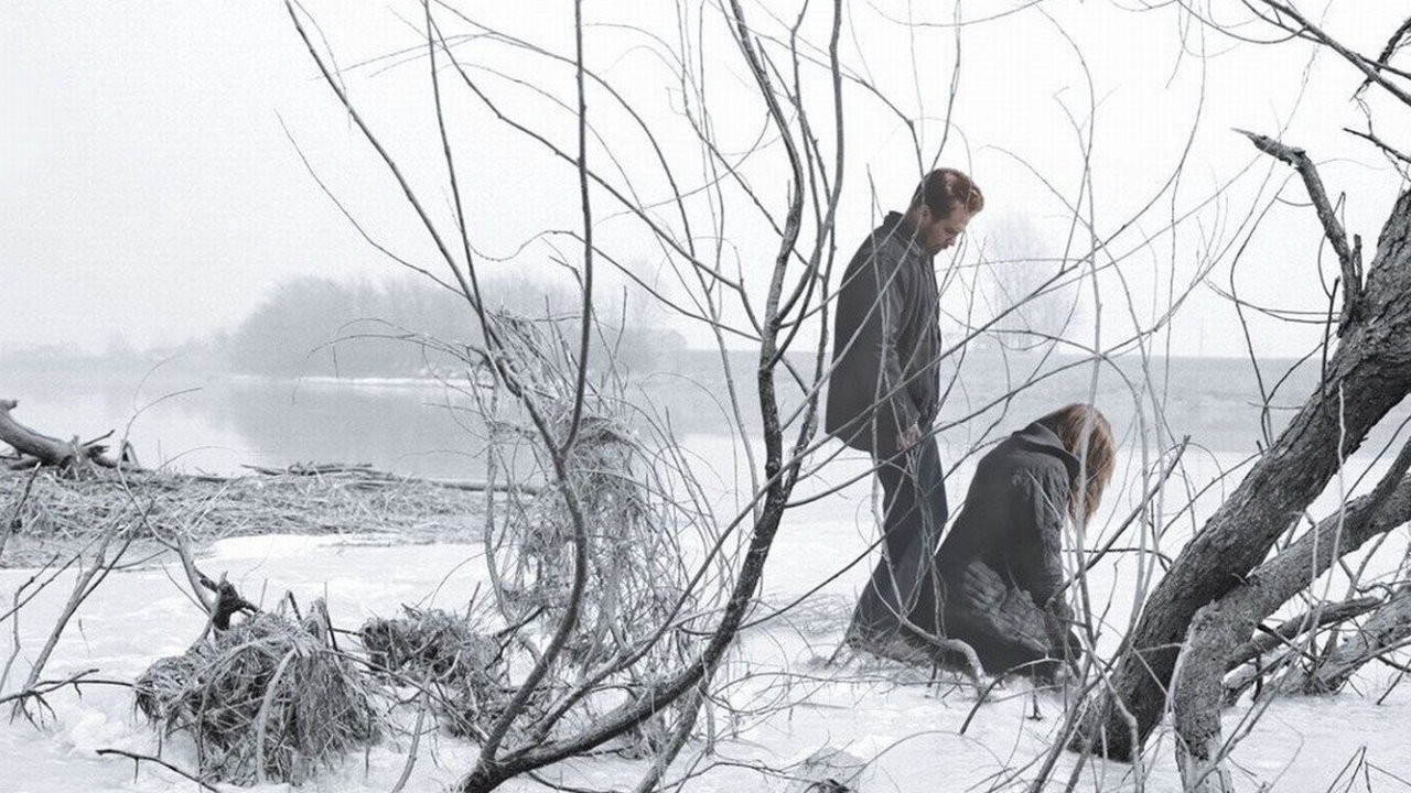 Snow Angels scene photo