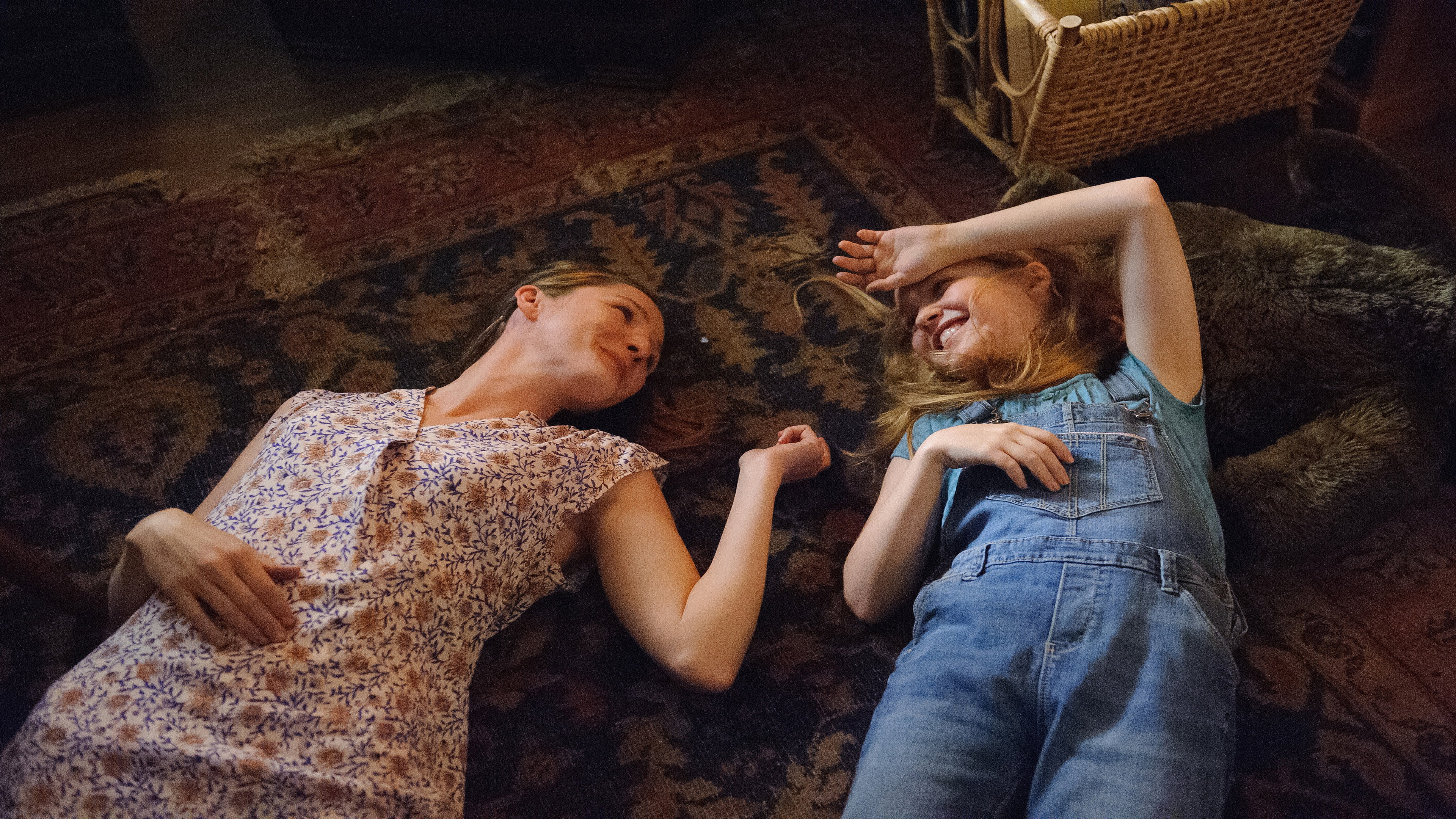 So B. It scene photo