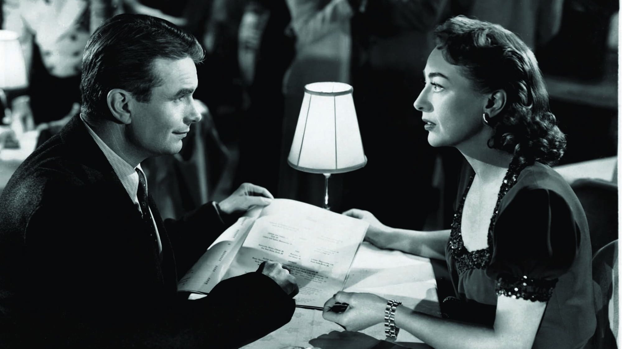The Damned Don't Cry scene photo