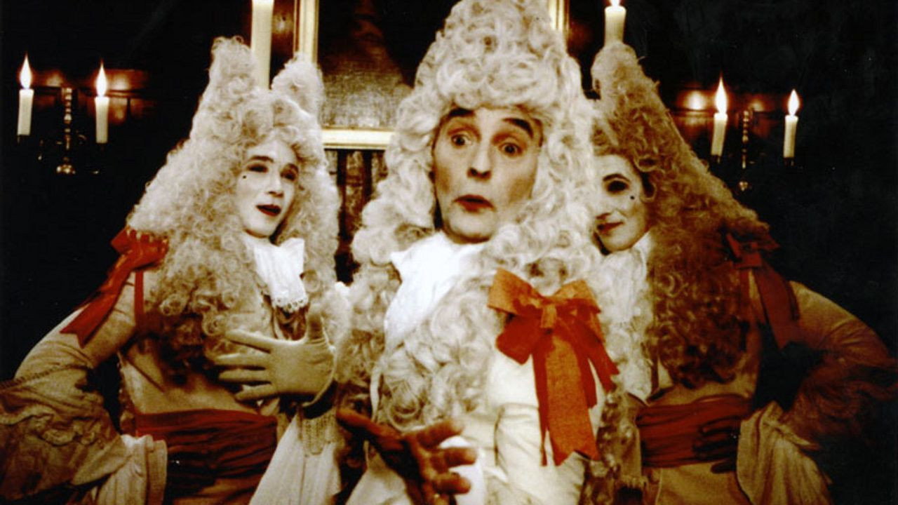 The Draughtsman's Contract scene photo
