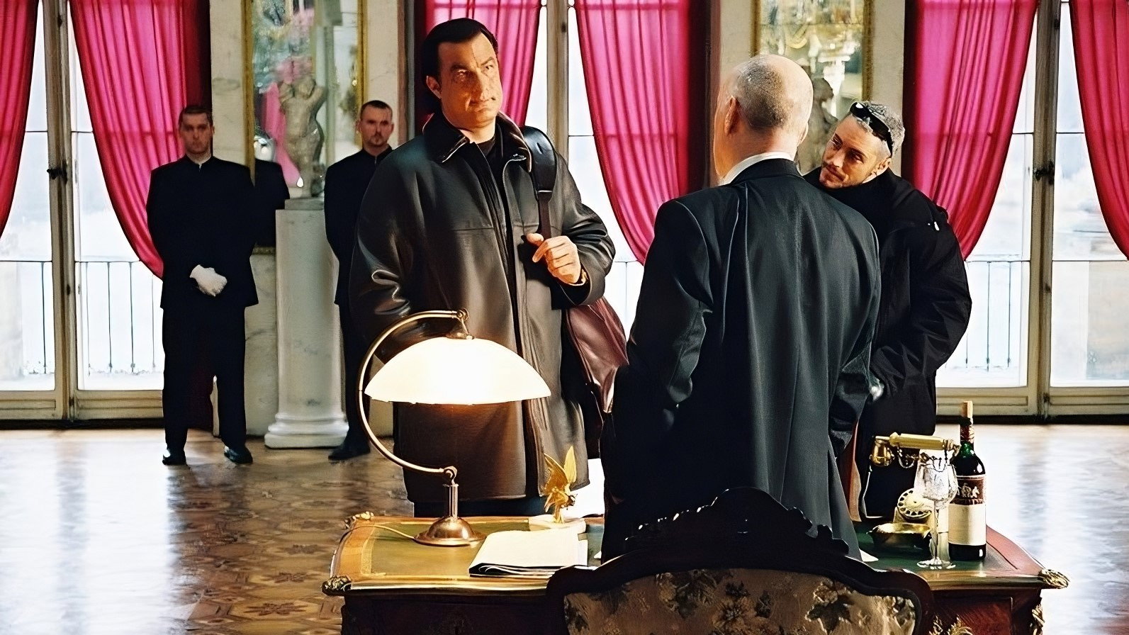 The Foreigner scene photo