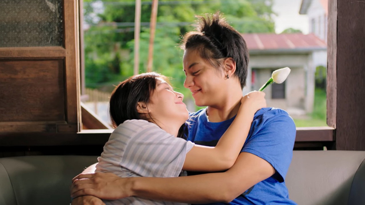 The Hows of Us scene photo