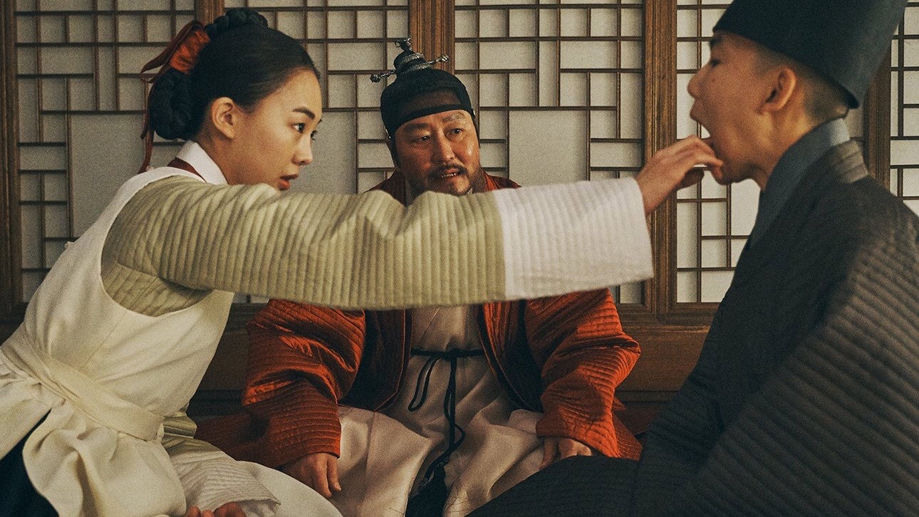 The King's Letters scene photo