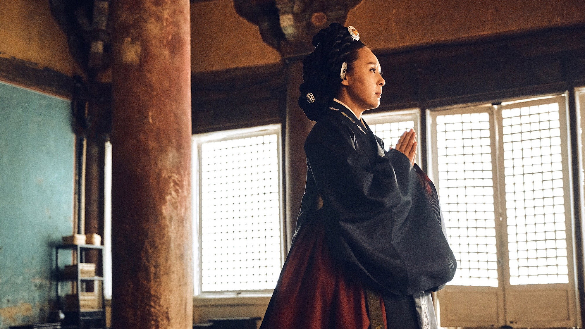 The King's Letters scene photo