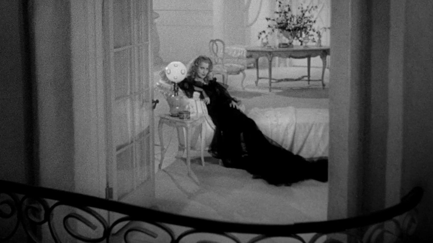 The Merry Widow scene photo
