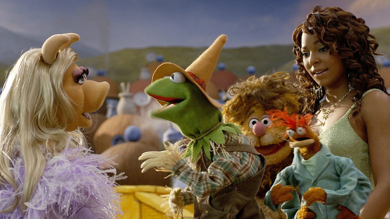 The Muppets' Wizard of Oz scene photo