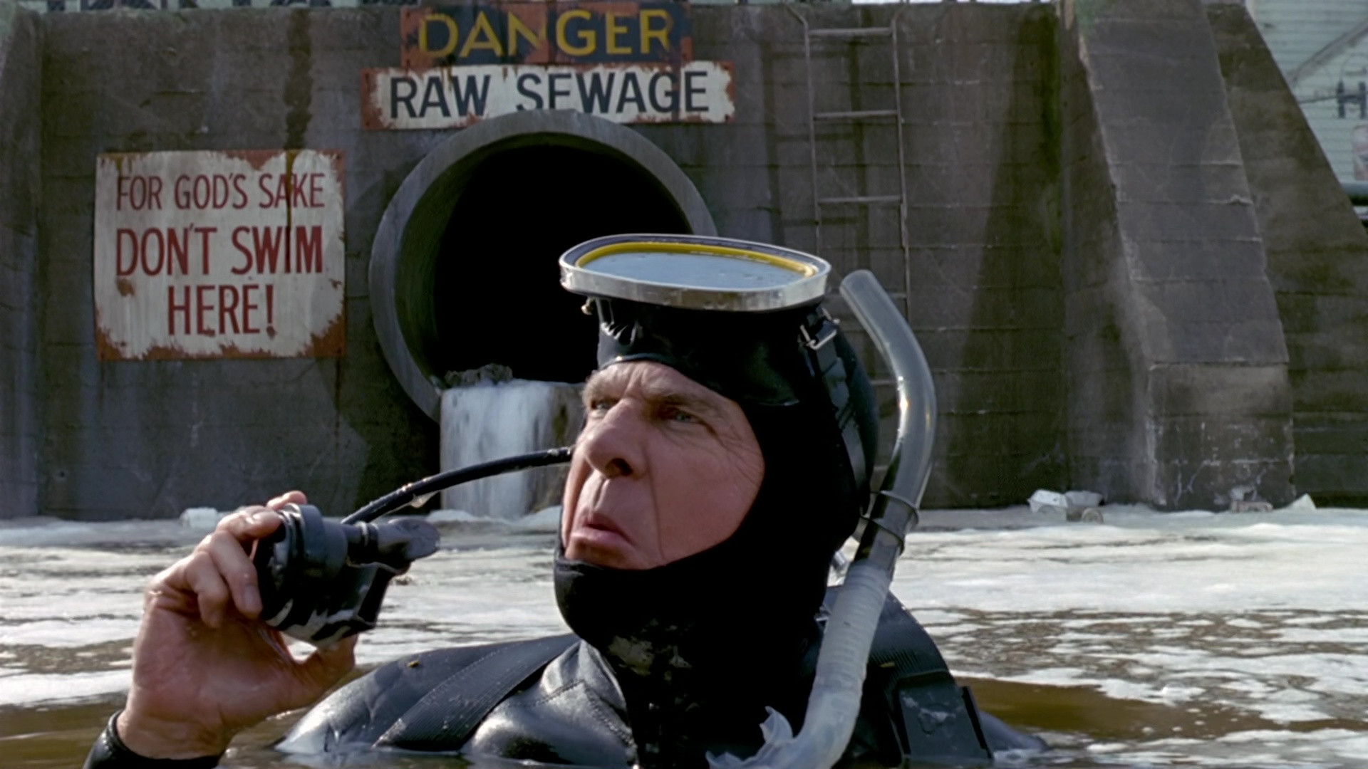 The Naked Gun 2½: The Smell of Fear scene photo
