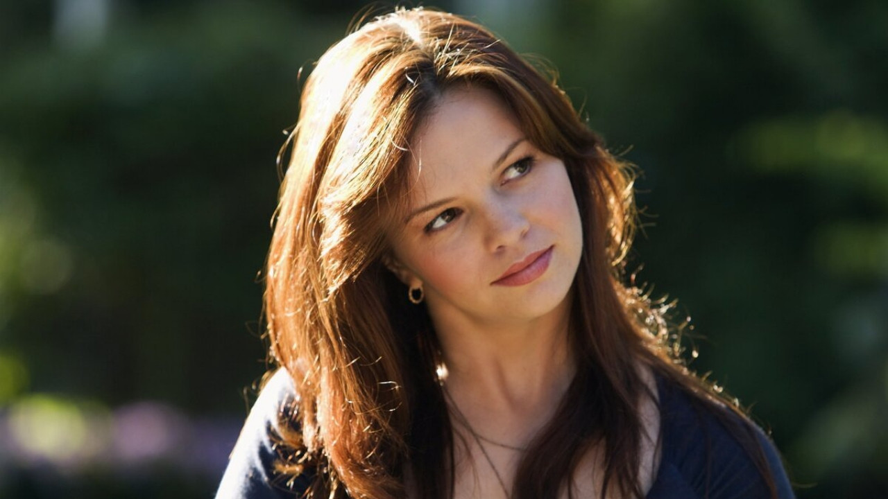 The Russell Girl scene photo