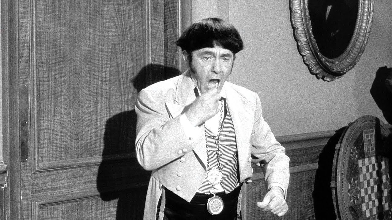 The Three Stooges Go Around the World in a Daze scene photo