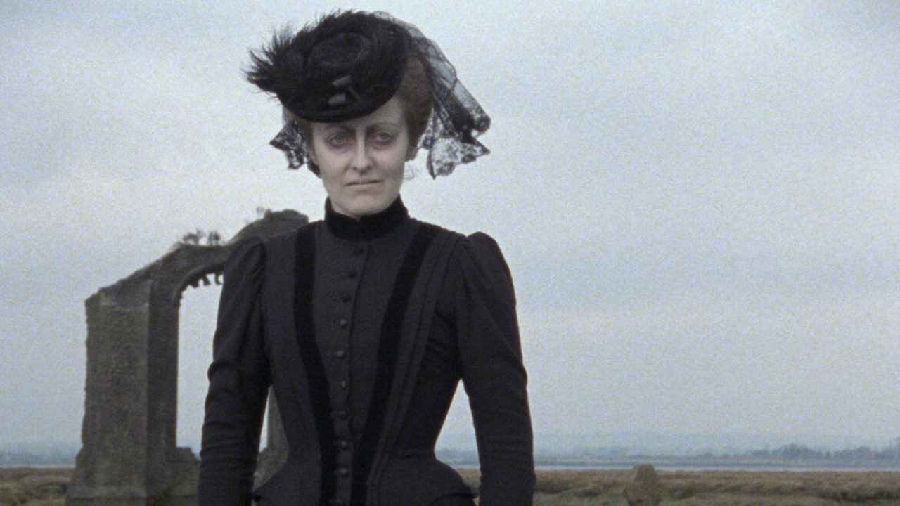 The Woman in Black scene photo