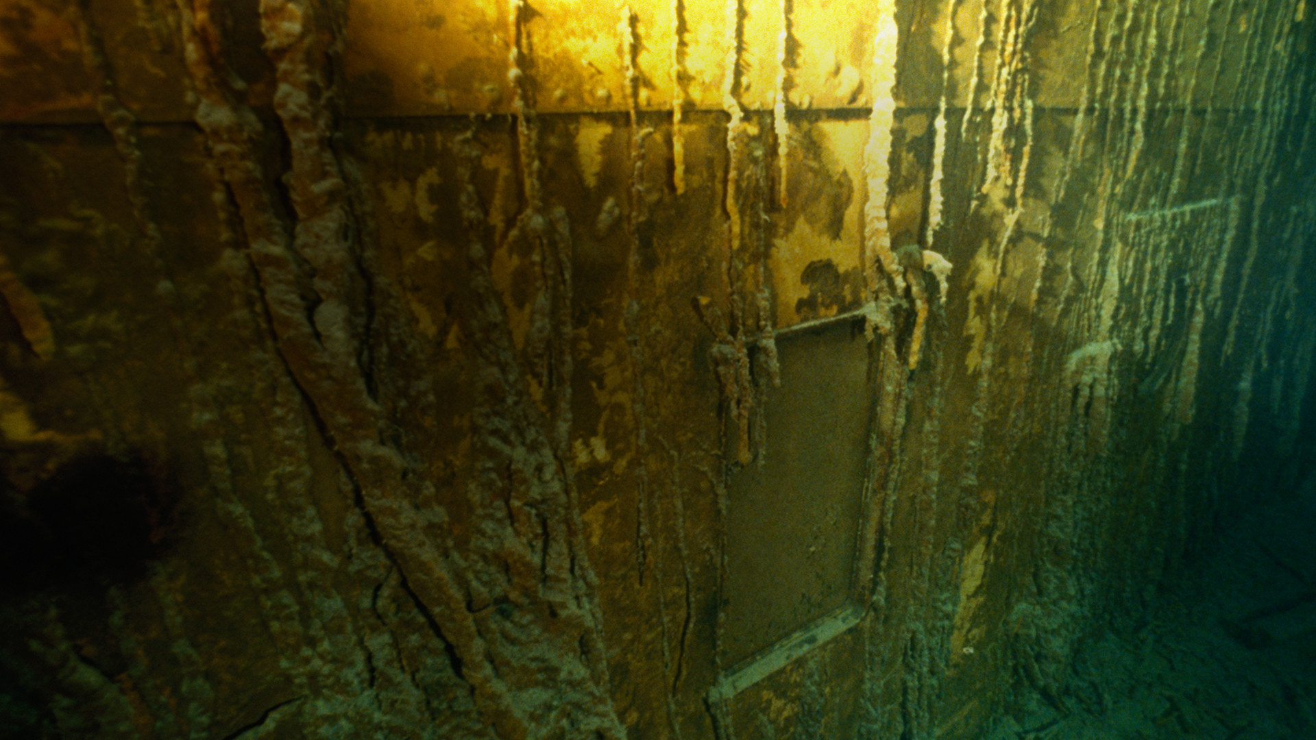 Titanic: 20 Years Later with James Cameron scene photo