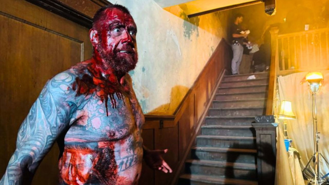 V/H/S/Mixtape scene photo