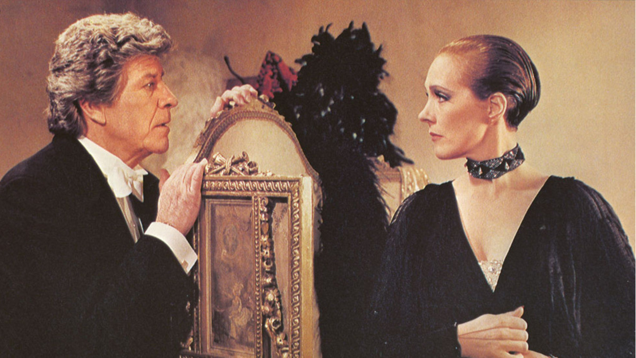 Victor/Victoria scene photo
